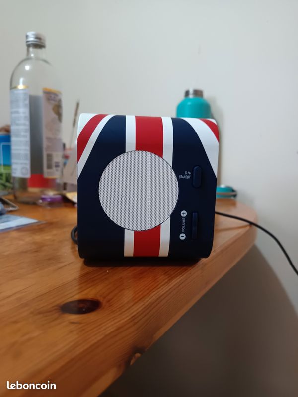 Buy Bigben Interactive - Radio Réveil Décor Telephone Box At Affordable Prices - Free Shipping