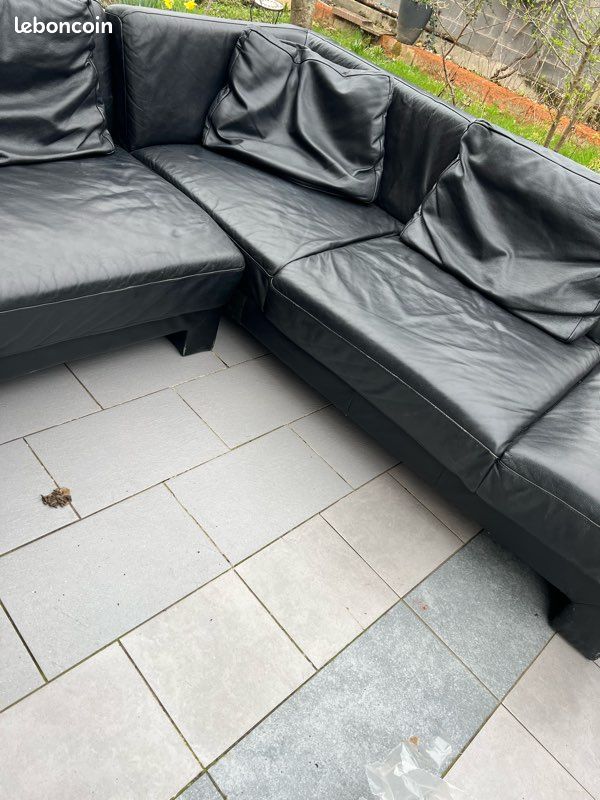 Fauteuil noir cuire (image 5)