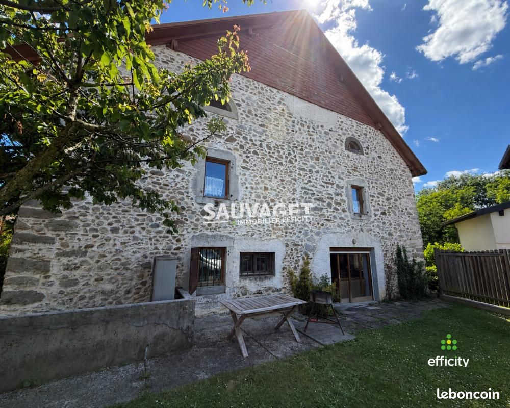 Maison 10 pièces 305 m² · à Arthaz-Pont-Notre-Dame · 305 m² · 790 000 €