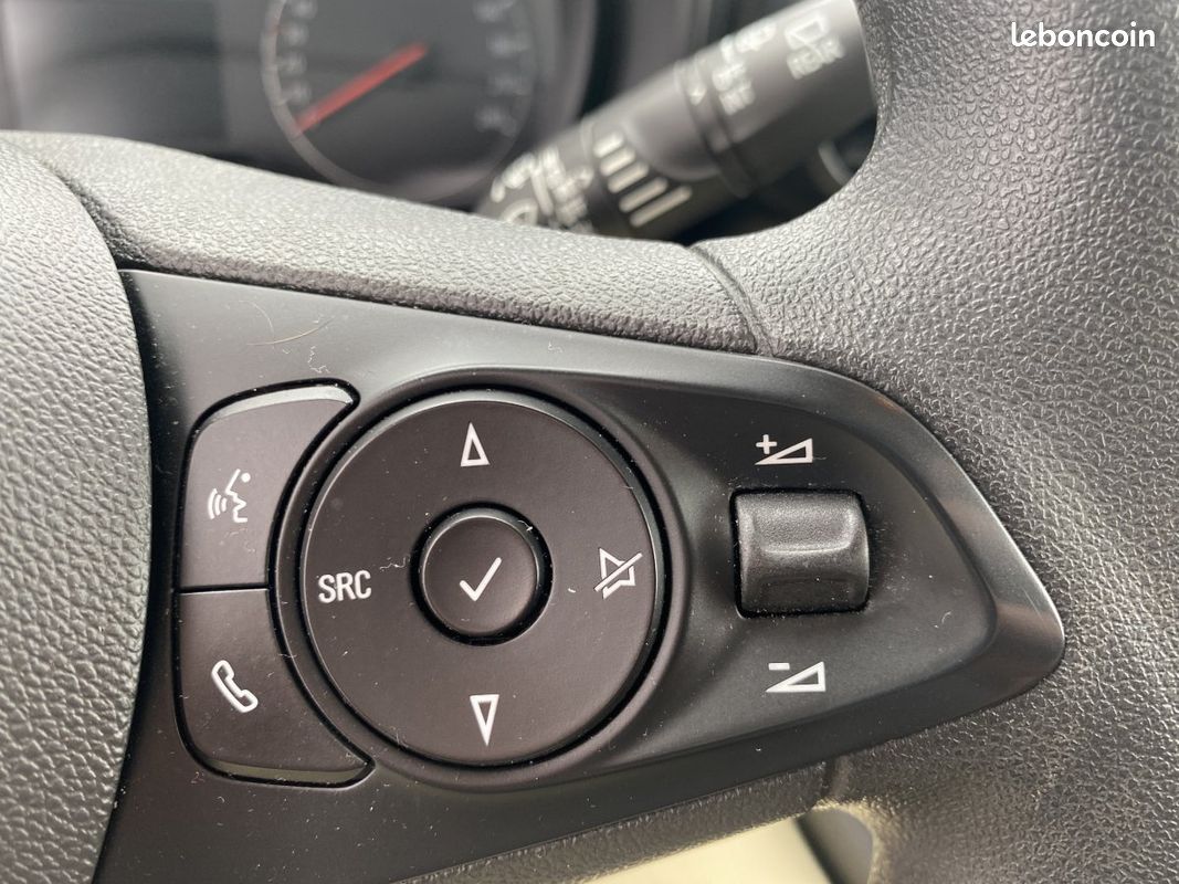 Opel Combo (4) L2H1 Cargo Augmenté 1.5 diese 100ch L2H1 PACK CLIM (image 15)