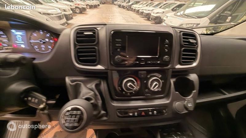 Peugeot Boxer Véhicule utilitaire ou Société L2H2 3.3 140ch Control (image 13)