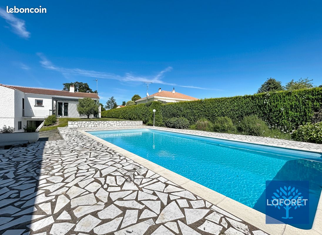 Maison 6 pièces 138 m² · à Nesmy · 138 m² · 289 000 €