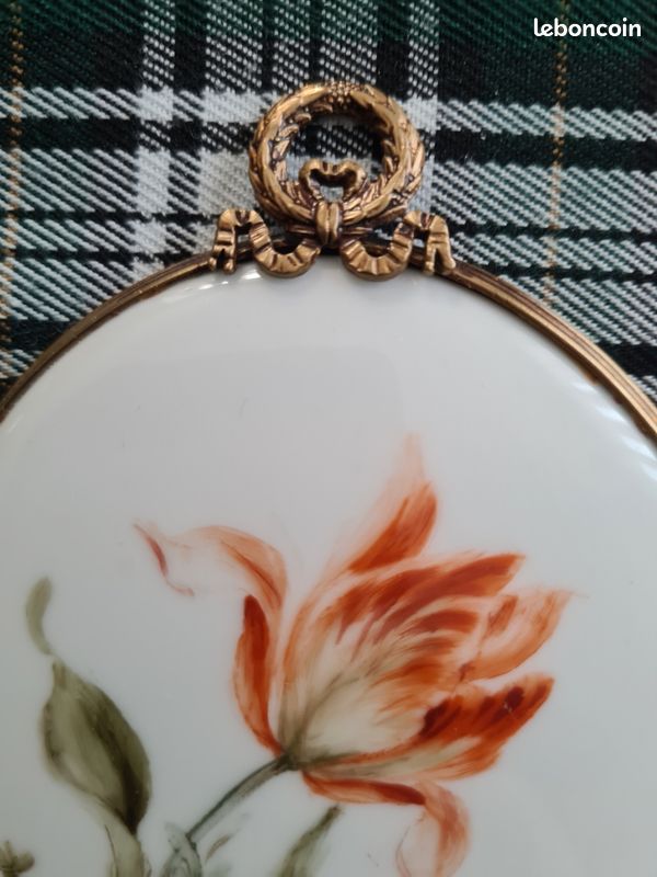 Médaillon Pendentif En Porcelaine De Limoges Décor Fleuri - Occasion - Bijou Vintage