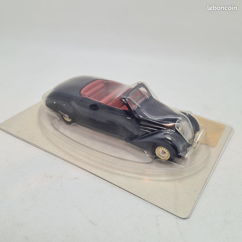 Peugeot 402 Cabriolet Norev 1/43 - Occasion (boîte Abîmée)