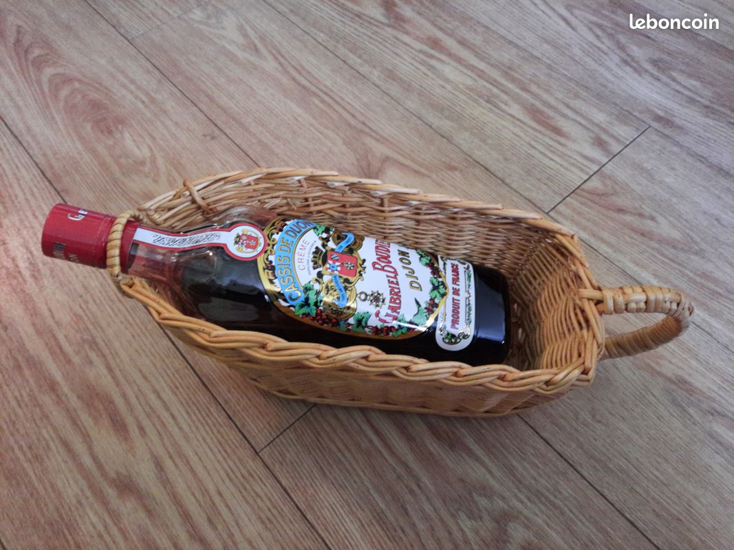 Présentoir à bouteille en osier (image 2)