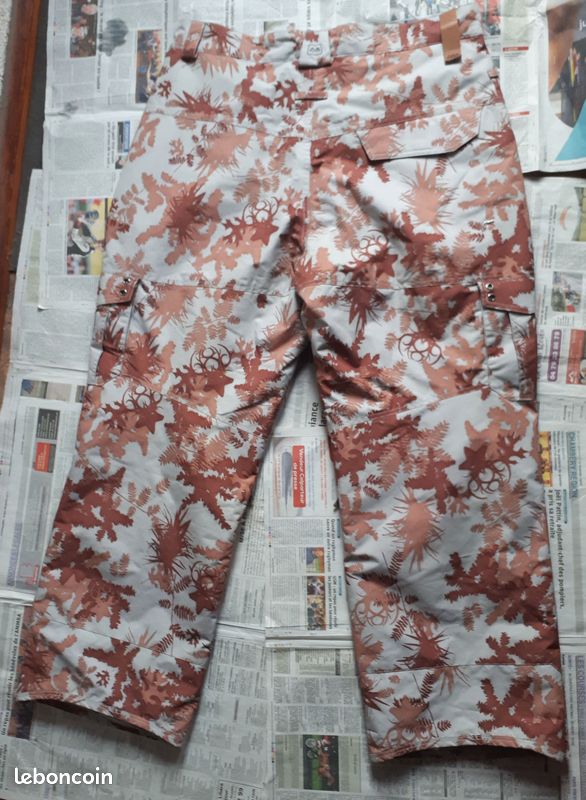 Pantalon ski / snowboard 686 Miltant tree camo T.XL (image 2)