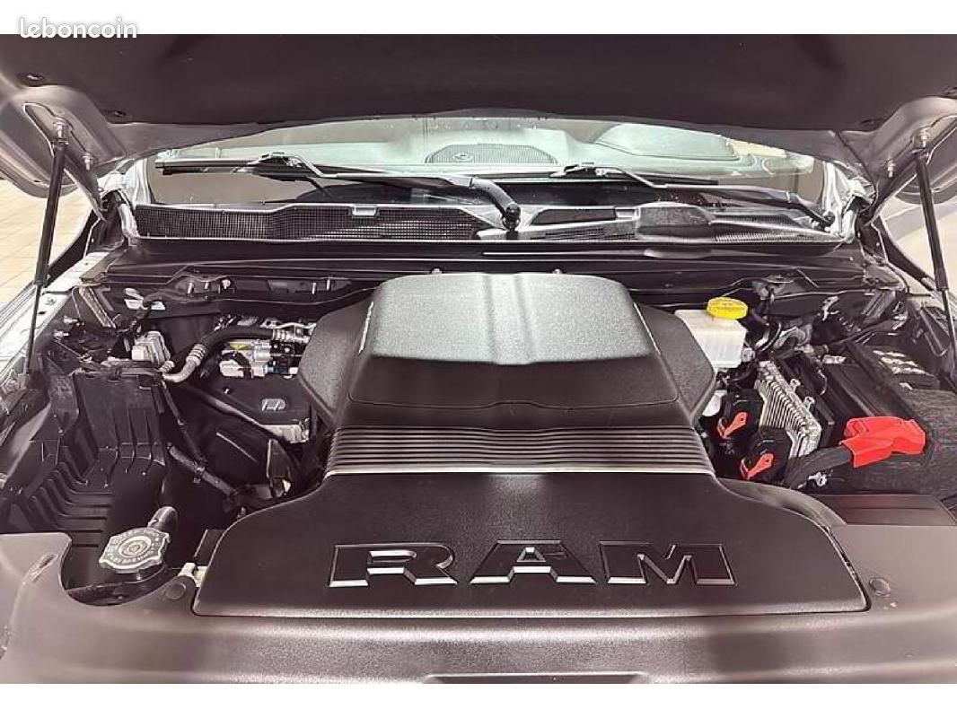 Dodge Ram SPORT GT 63.800 TTC 5.7L V8 2022 (image 9)