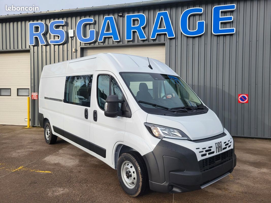 FIAT DUCATO MY26 L-H2 ( L3H2 ) 3.5 FOURGON 140 CH PACK TECHNO 7’’ CABINE APPROFONDIE FIXE 07 PLACES NEUF avec HABILLAGE BOIS COMPLET + CAMÉRA DE RECUL + SUSPENSION RENFORCÉE ( Prix Vente 34 990 HT ) (image 1)