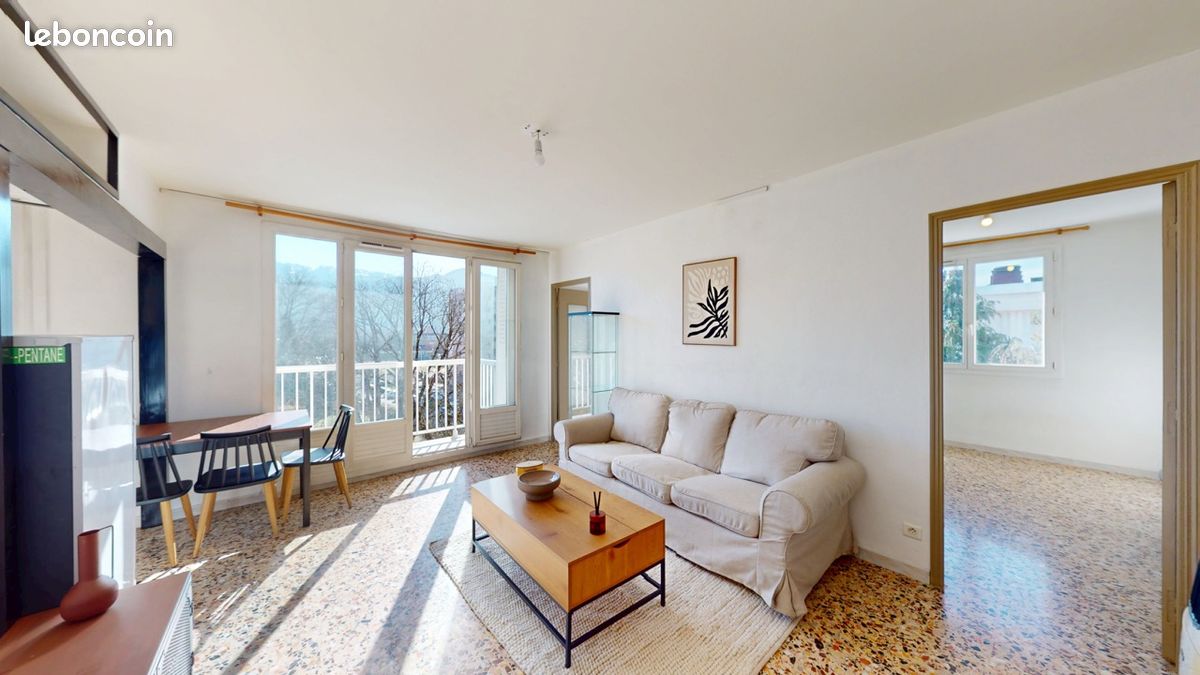 Appartement 3 pièces 50 m² · à Saint-Martin-d'Hères · 50 m² · 745 €/mois