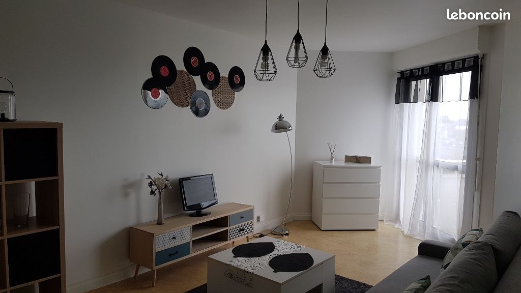 Appartement 1 pièce 27 m² · à Orléans · 27 m² · 579 €