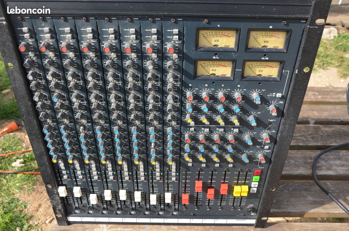 Console de mixage et amplificateur SOUNDCRAFT 200BVE 8x4x2 (image 3)