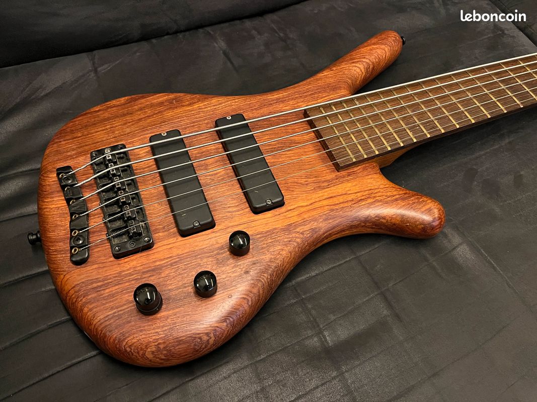 Basse Warwick Corvette Standard 6 cordes (image 1)