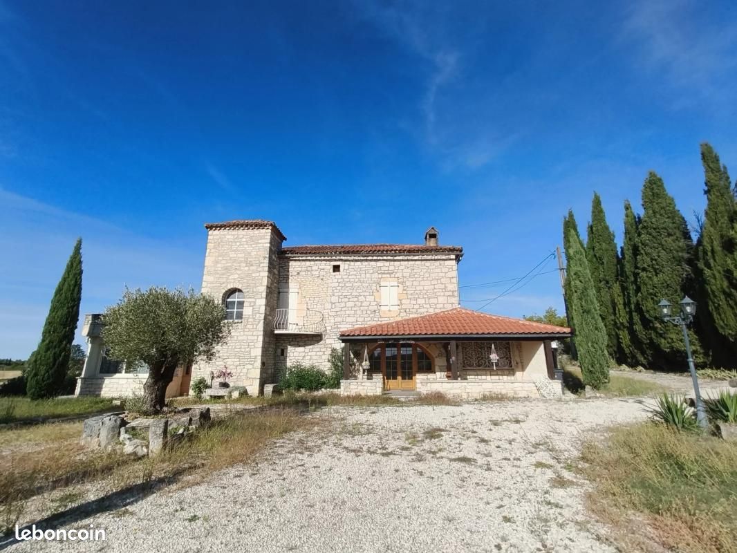 Maison 8 pièces 154 m² · à Belmont-Sainte-Foi · 154 m² · 275 000 €