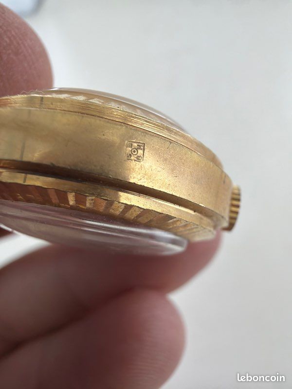 Magnifique porte-clés Montre, vintage, mécanique, plaqué or, fond, transparent de la marque cofran 17 rubis parechoc antimagnétic (image 3)