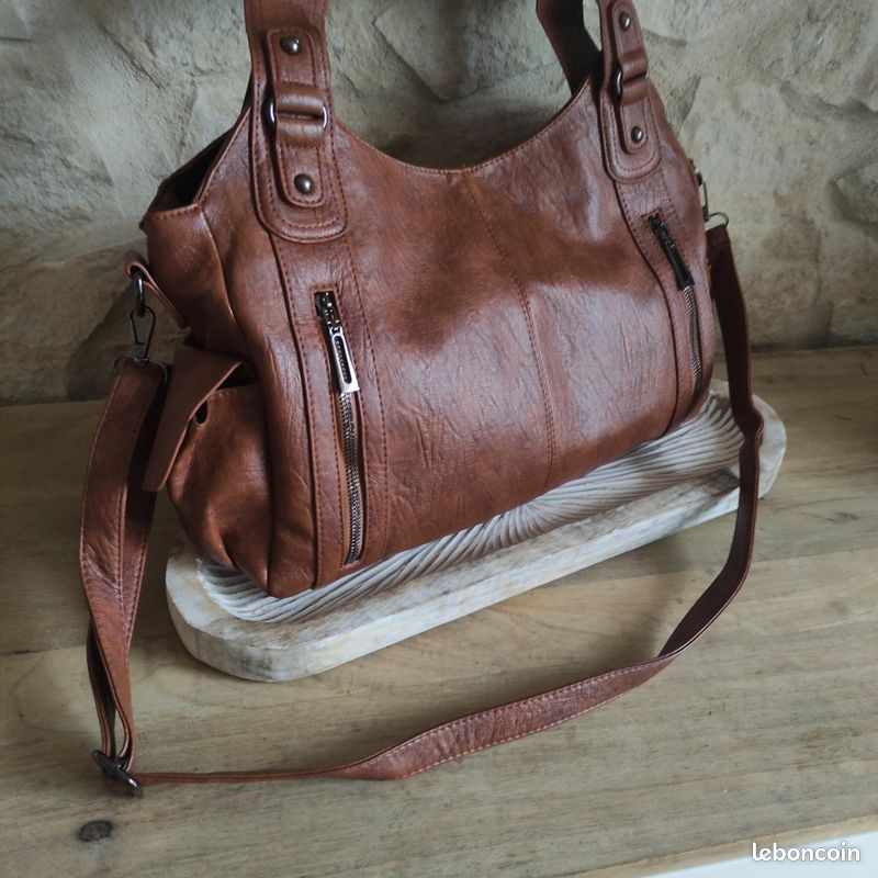 Sac noir en cuire Made in Italie (Neuf (Voir description)) à Renens VD