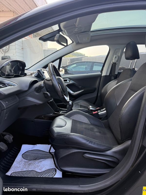 Peugeot 2008 1.6hdi 100 GT Line 2eme main tres propre (image 11)