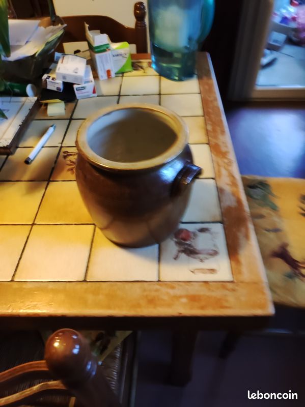 Pot en grès (image 1)