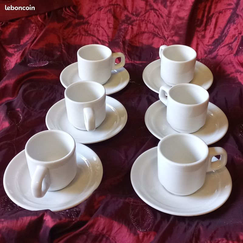 Grande Tasse Expresso Décorative Blanche XXL 33 Cm – Sculpture Artisanale Céramique – Idéale Pour Décoration Café, Bar, Maison Ou Jardin Décoration Café Restaurant Maison