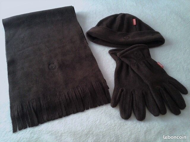 Ensemble gants, bonnet, écharpe - 4 sports (image 1)