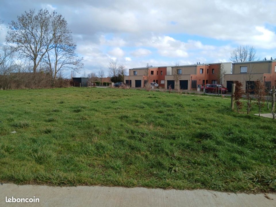 Terrain 410 m² Verson · 95 000 €
