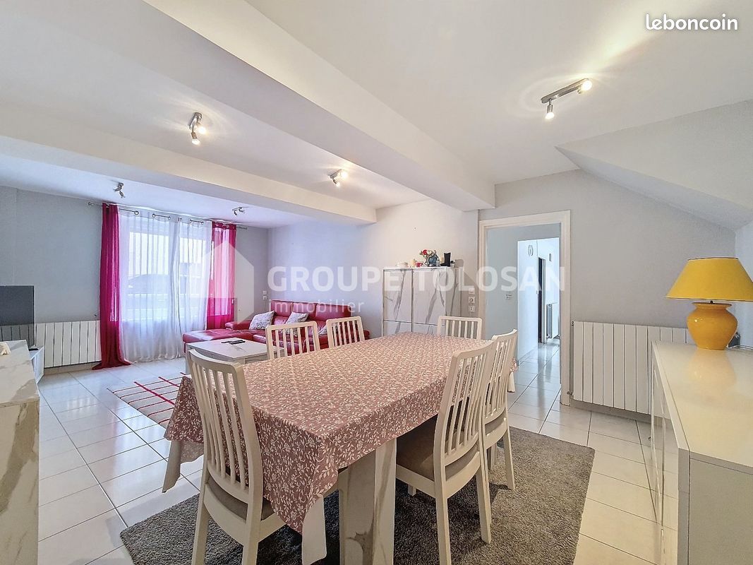Maison 6 pièces 148 m² · à Ricaud · 148 m² · 820 €/mois