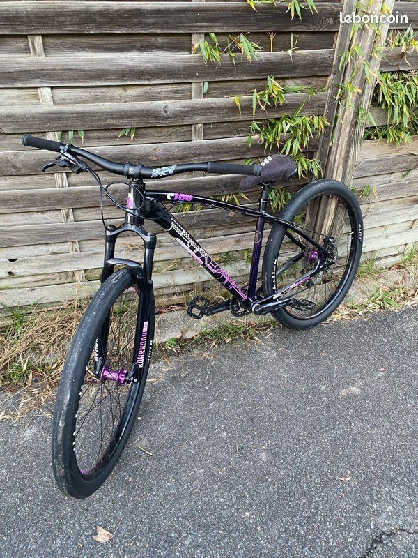 C100 Collective bike Vélos