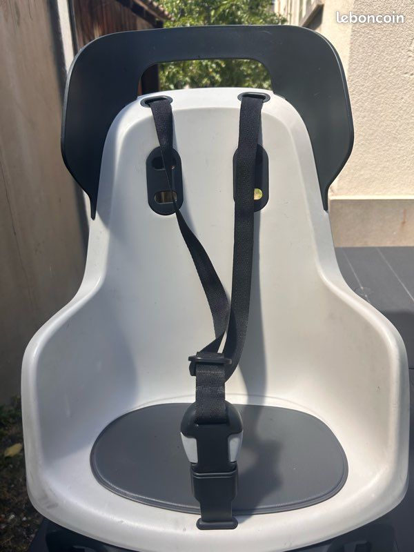 Siège Enfant Bikey GP Pour Vélo 26-29″ – 9 à 22 Kg, Harnais Réglable, Montage Rapide Sur Porte-bagages