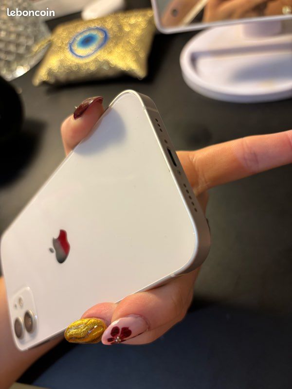 IPhone 12 256go (image 2)