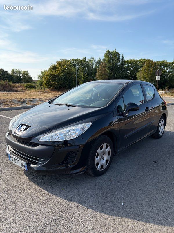 Peugeot 308 1.4 vti 95ch 5 places 3 portes (image 1)