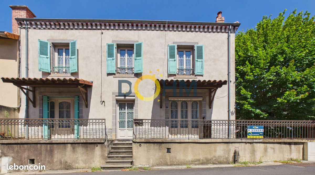 Maison 8 pièces 208 m² · à Jumeaux · 208 m² · 109 000 €