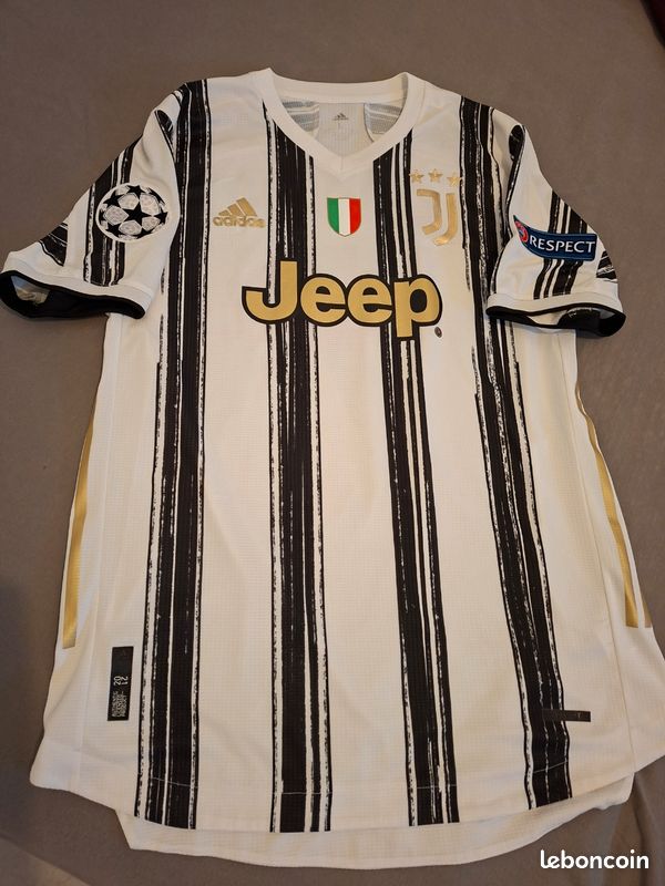 Maillot Juventus saison 2020-2021 floqué Ronaldo taille L (image 3)