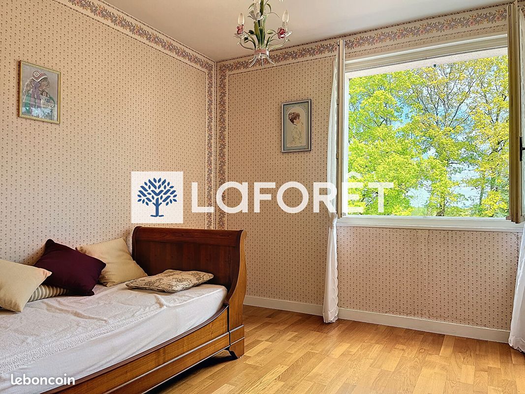 Maison 7 pièces 130 m² - Bressuire 79300 (image principale 15)