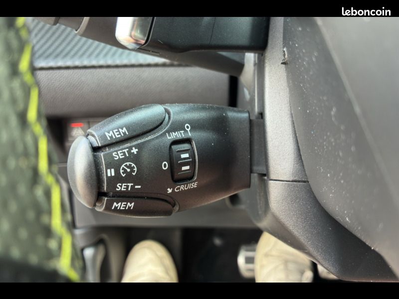 Peugeot 2008 PureTech 130 S&S EAT8 GT (image 18)