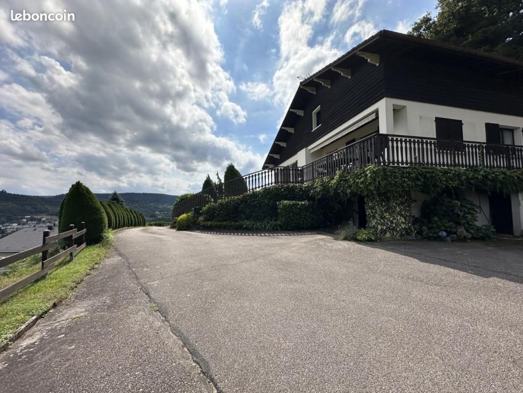 Maison 6 pièces 171 m² · à Saint-Nabord · 171 m² · 371 900 €