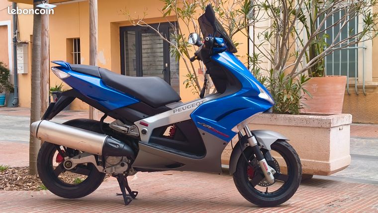Vespa Primavera 125 IGET 4T 3V ABS E5+ 2025 (APAC