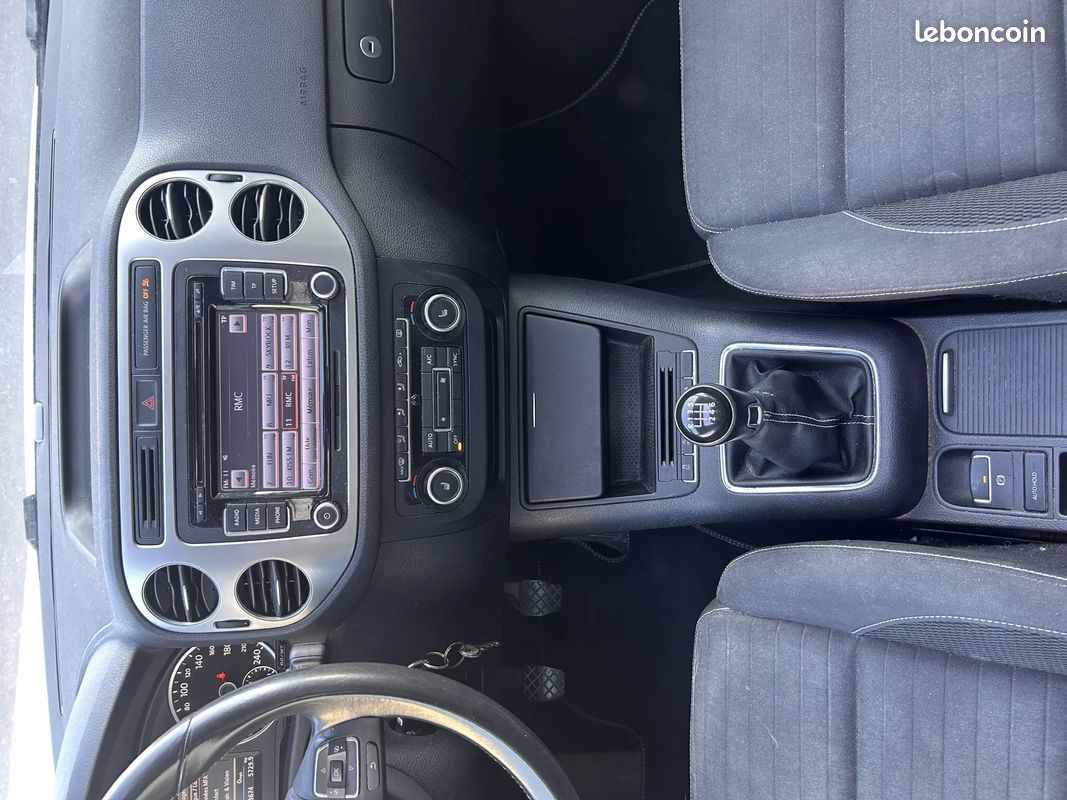 Volkswagen TIGUAN 2.0 TDi 16V DPF BlueMotion 140 cv CUP BMT (image 24)