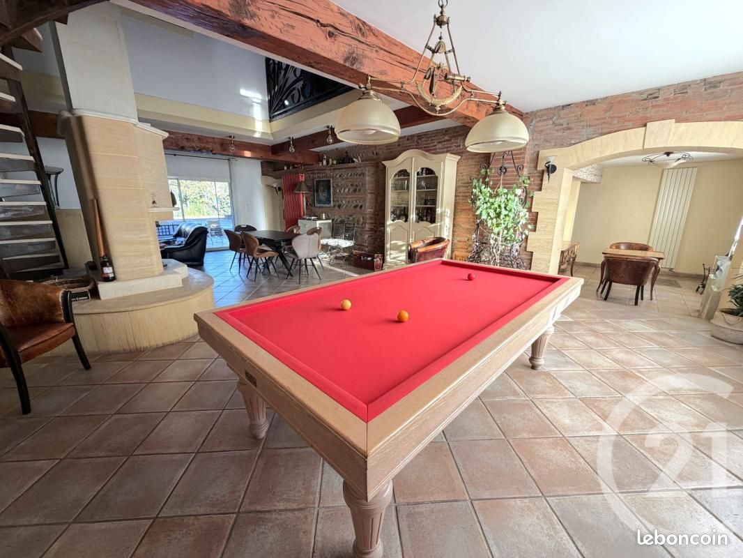 Maison 7 pièces 274 m² · à Roques · 274 m² · 650 000 €