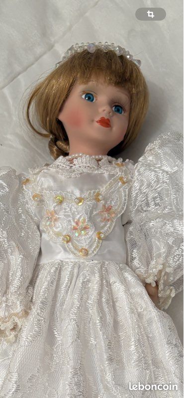 Belle poupée ancienne photo stock. Image du blonde, robe - 11720726