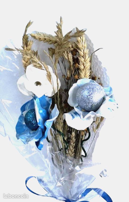 Sculpture Fleurs Modernes Bleu –Bouquet Abstrait contemporain (image 1)