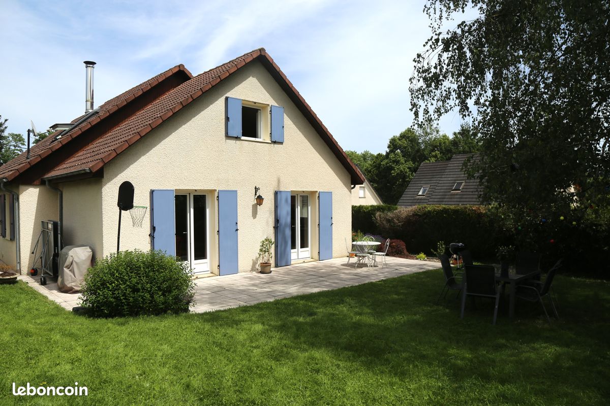 Maison 6 pièces 117 m² · à Geneuille · 117 m² · 305 000 €