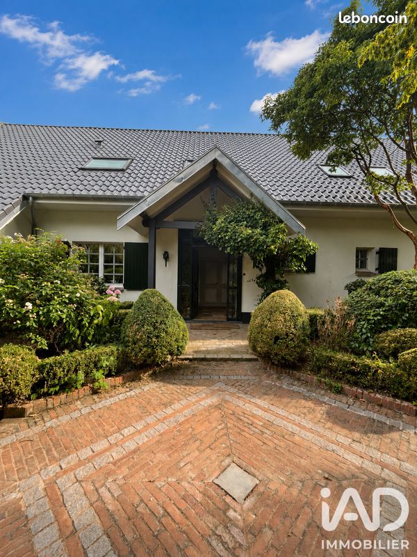 Maison 12 pièces 300 m² · à Mérignies · 300 m² · 1 600 000 €