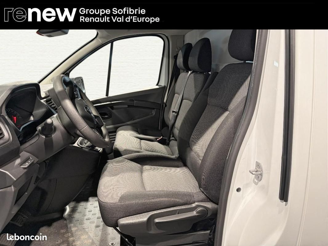 Renault Trafic FOURGON FG BLUE DCI 130 L1H1 3T GSR2 ADVANCE (image 9)