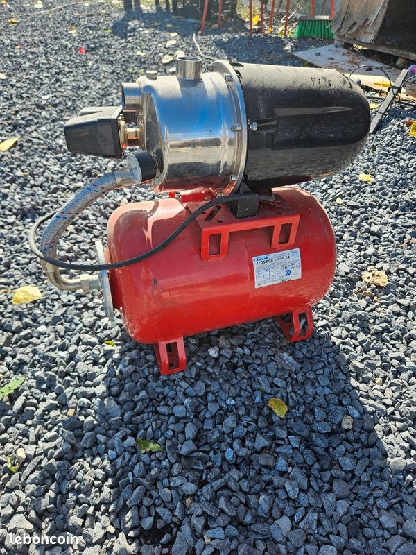 Pompe à eau (image 1)