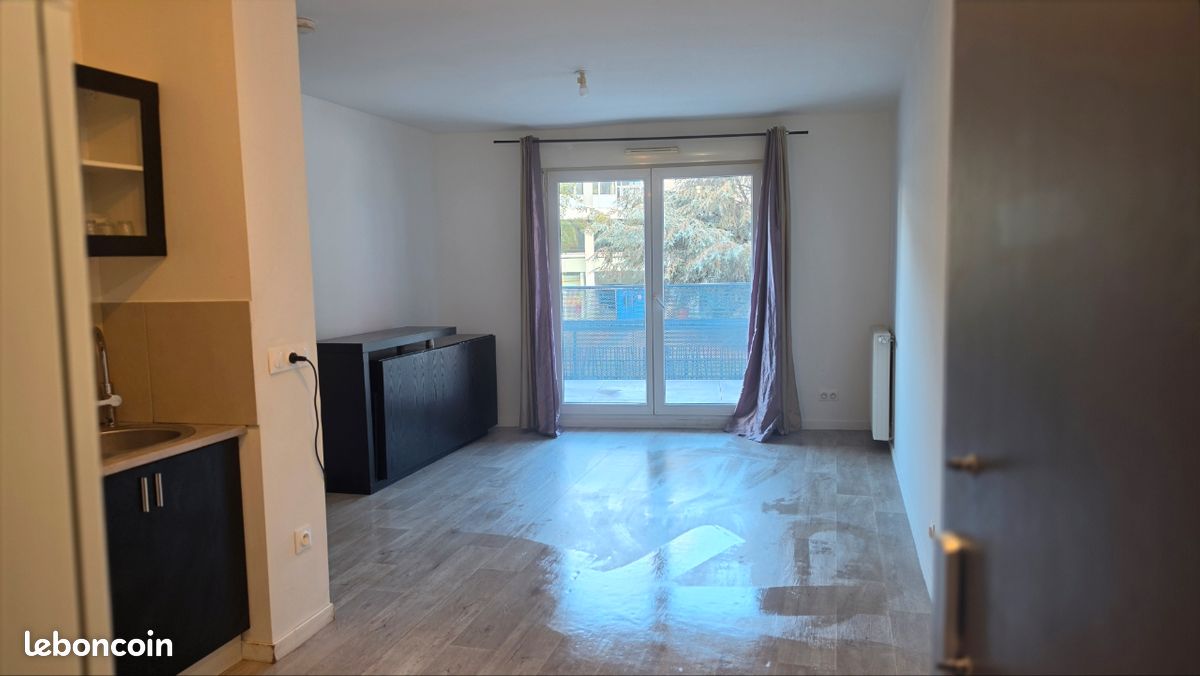Appartement 2 pièces 42 m² · à Villeneuve-la-Garenne · 42 m² · 800 €/mois