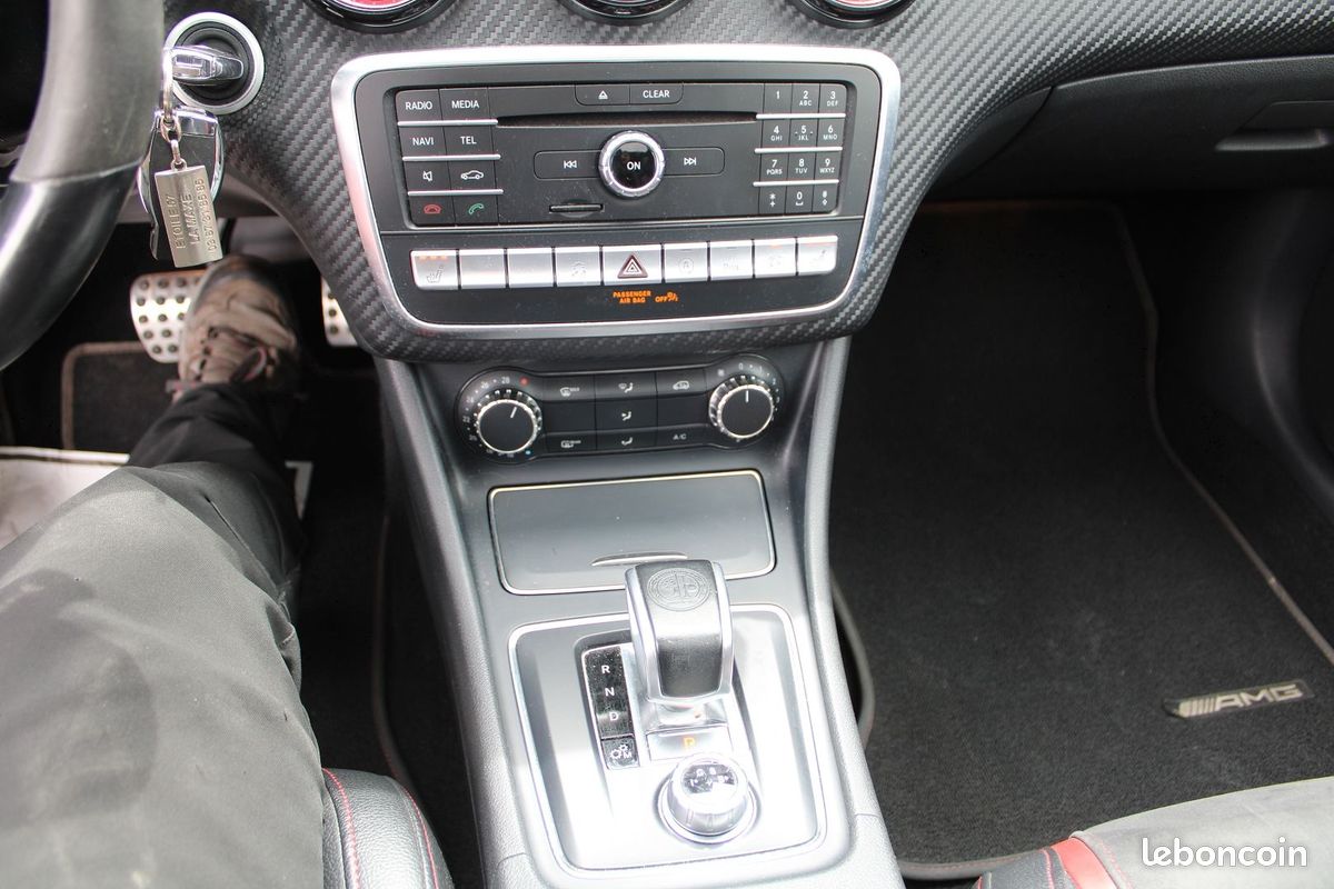 Mercedes CLASSE A 45 AMG "4MATIC" 380 CV GPS CAMÉRA JA 19 USB RECARO FULL LED BOITE SPEEDSHIFT-DCT (image 16)