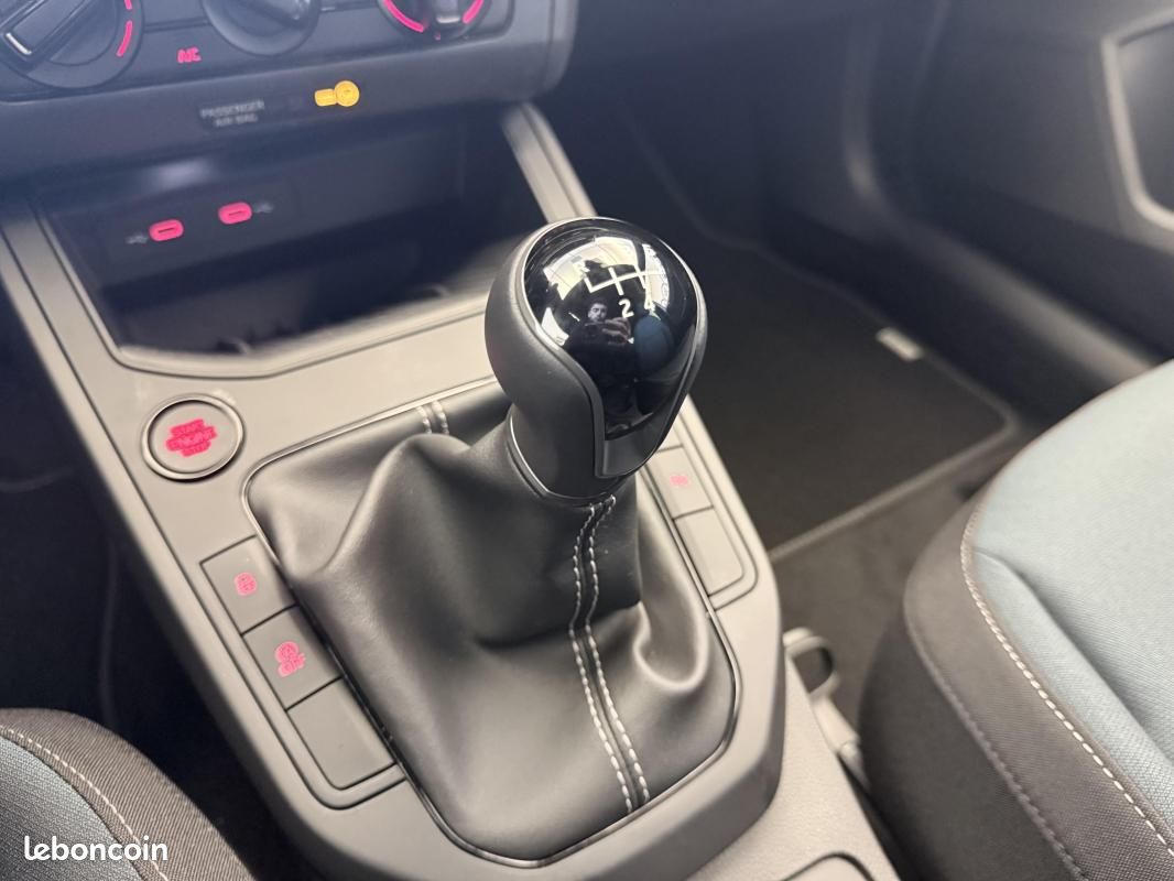 Seat Arona 1.0 TSI 95 ch Start/Stop BVM5 Copa (image 20)