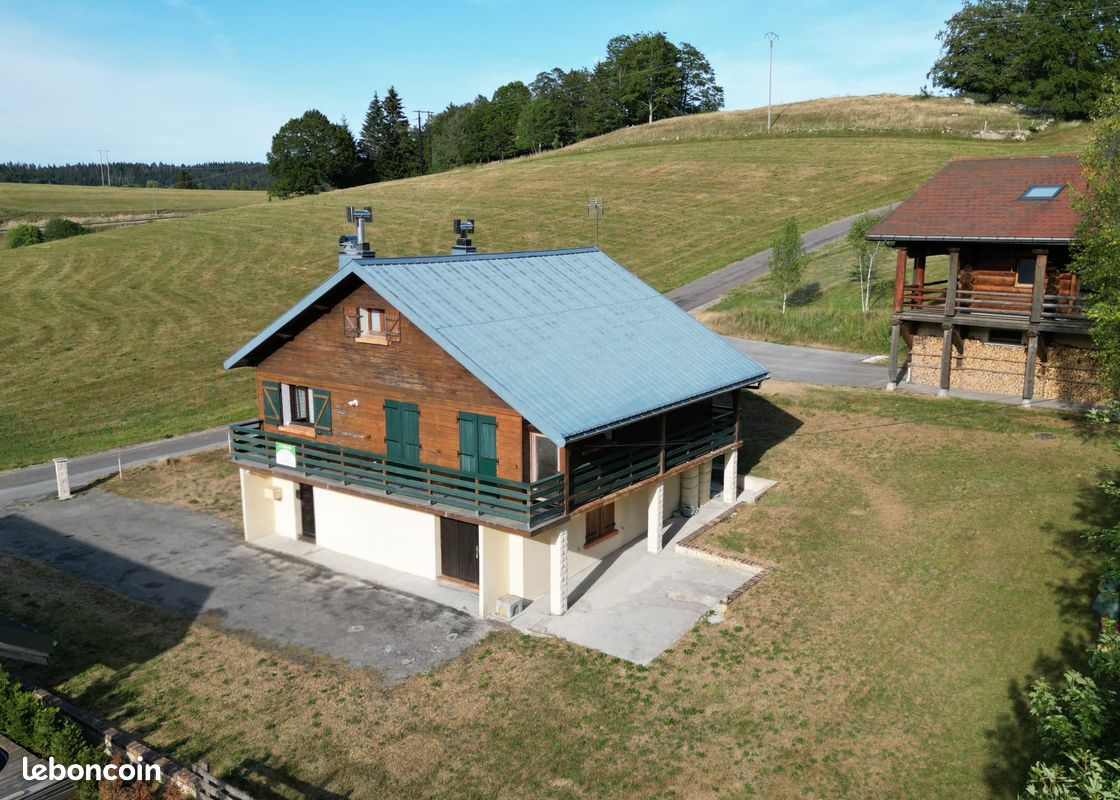 Maison 5 pièces 190 m² · à La Pesse · 190 m² · 285 000 €