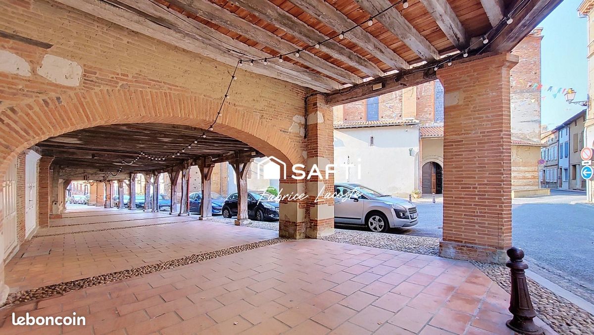 Immeuble 8 pièces 110 m² · à Lézat-sur-Lèze · 110 m² · 95 000 €