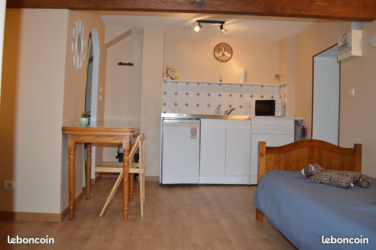 Appartement 1 pièce 12 m² · à Pont-À-Mousson · 12 m² · 300 €
