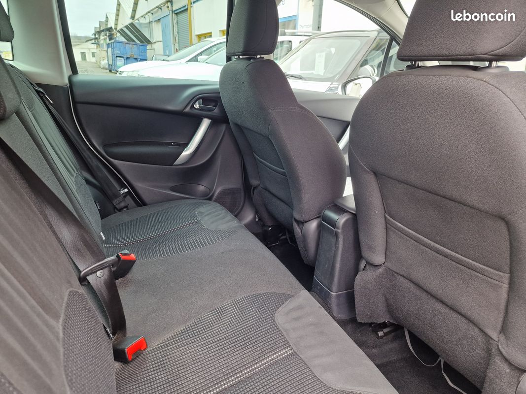 Citroen c3 ii 1.6 e-hdi 92 airdream exclusive (image 5)